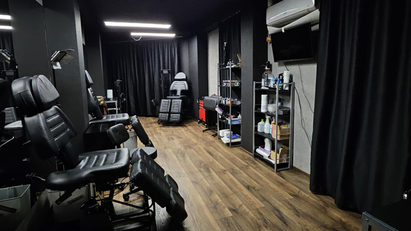 image of alien ink tattoo salon