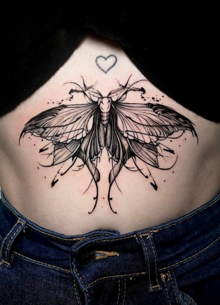 tatuaj abdomen